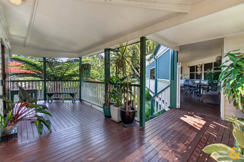 Photo - 64 Chandos Street, Wynnum West QLD 4178 - Image 3