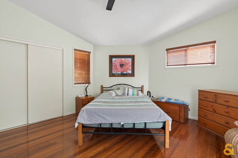 Photo - 64 Chandos Street, Wynnum West QLD 4178 - Image 10