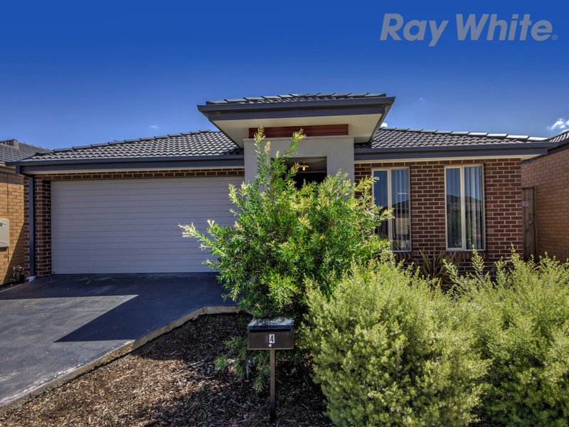 64 Chanticleer Avenue, Melton VIC 3337