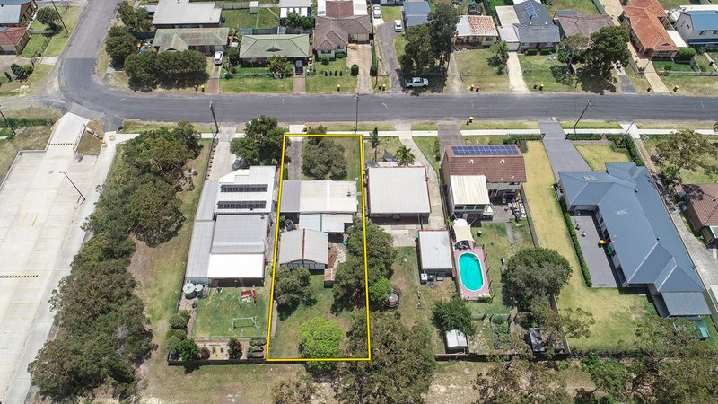 Photo - 64 Chelmsford Road, Lake Haven NSW 2263 - Image 2