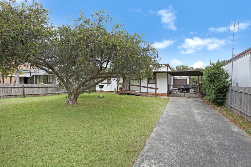 Photo - 64 Chelmsford Road, Lake Haven NSW 2263 - Image 3