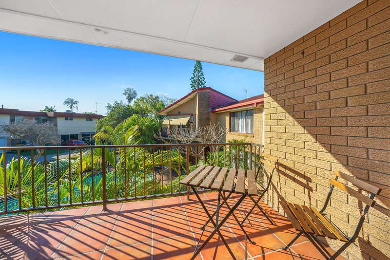 Photo - 6/4 Christina Court, Mermaid Waters QLD 4218 - Image 4