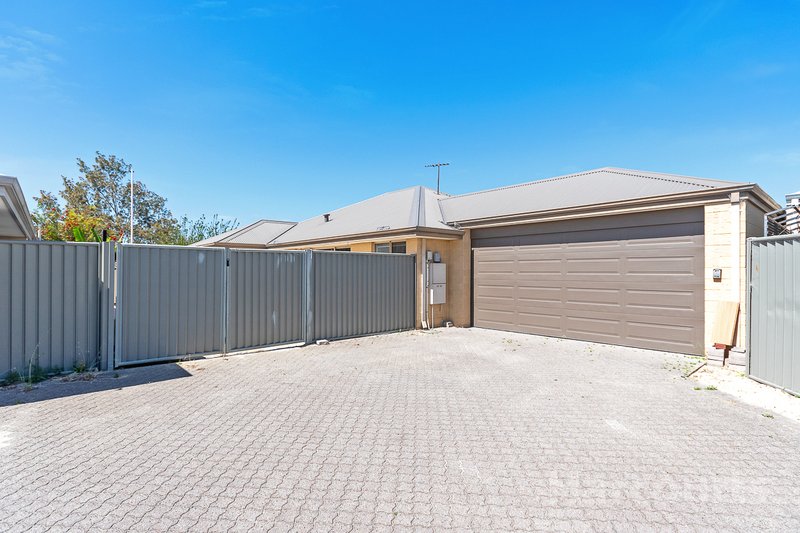 Photo - 64 Cinnabar Drive, Eglinton WA 6034 - Image 20