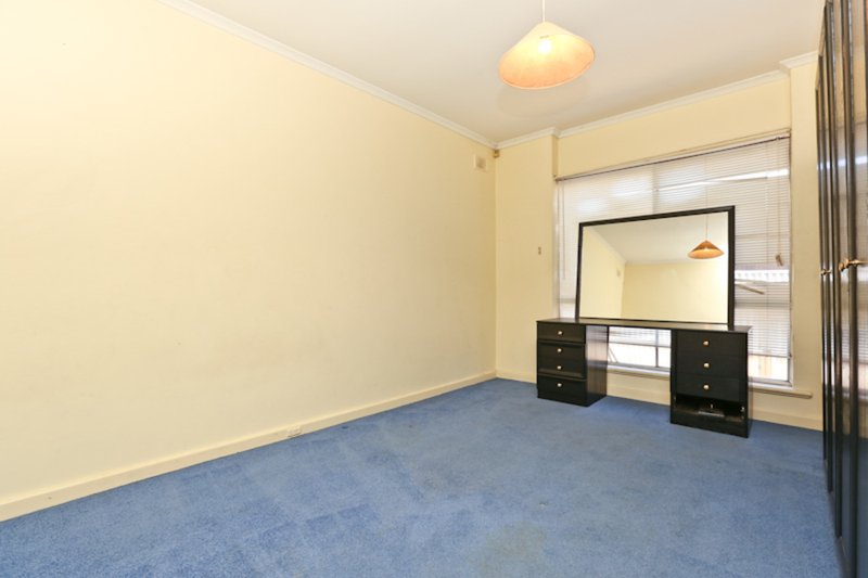 Photo - 64 Cresdee Road, Campbelltown SA 5074 - Image 7