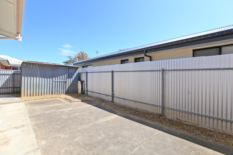 Photo - 64 Cresdee Road, Campbelltown SA 5074 - Image 11