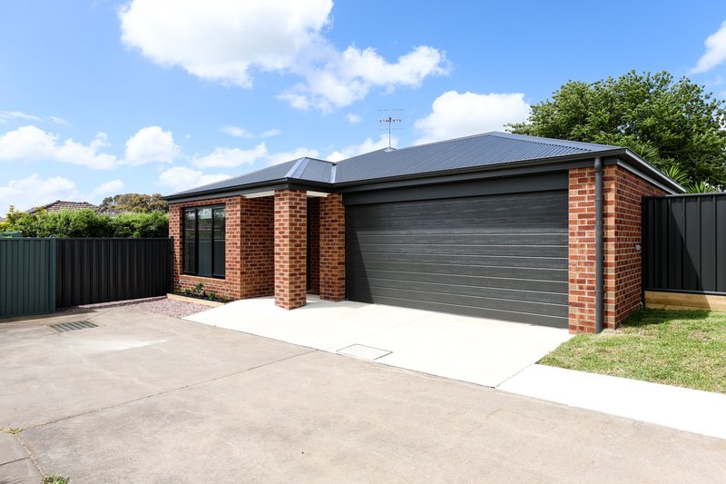 Photo - 64 Curdie Street, Cobden VIC 3266 - Image 11