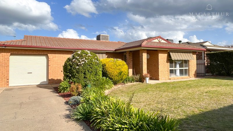 64 Dalman Parkway, Glenfield Park NSW 2650