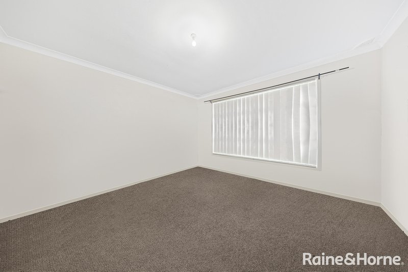 Photo - 64 Dan Street, Campbelltown NSW 2560 - Image 5