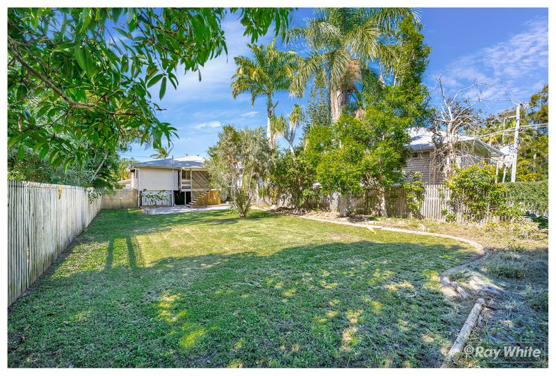 Photo - 64 Davis Street, The Range QLD 4700 - Image 9