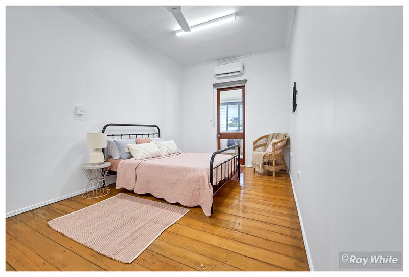 Photo - 64 Davis Street, The Range QLD 4700 - Image 28