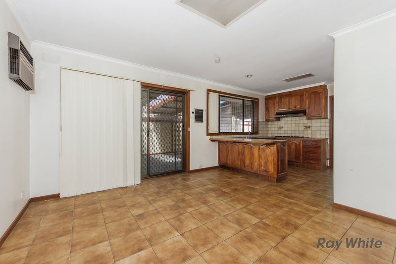 Photo - 64 Denton Ave , St Albans VIC 3021 - Image 5