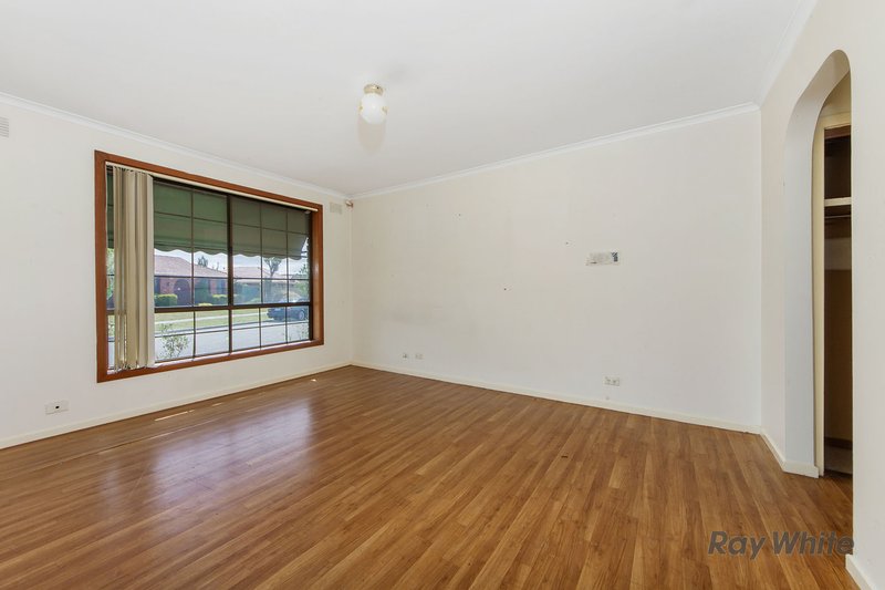 Photo - 64 Denton Ave , St Albans VIC 3021 - Image 7