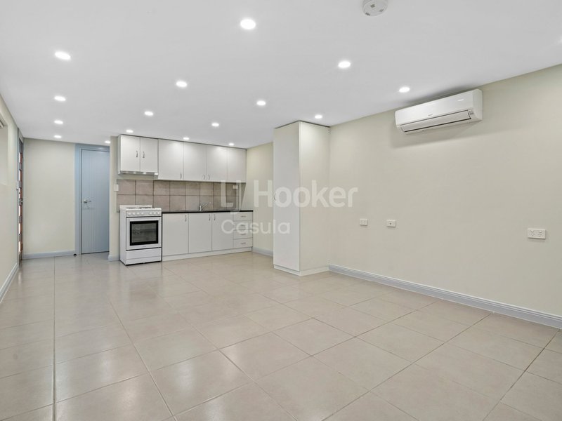 Photo - 64 Dobell Road, Eagle Vale NSW 2558 - Image 2