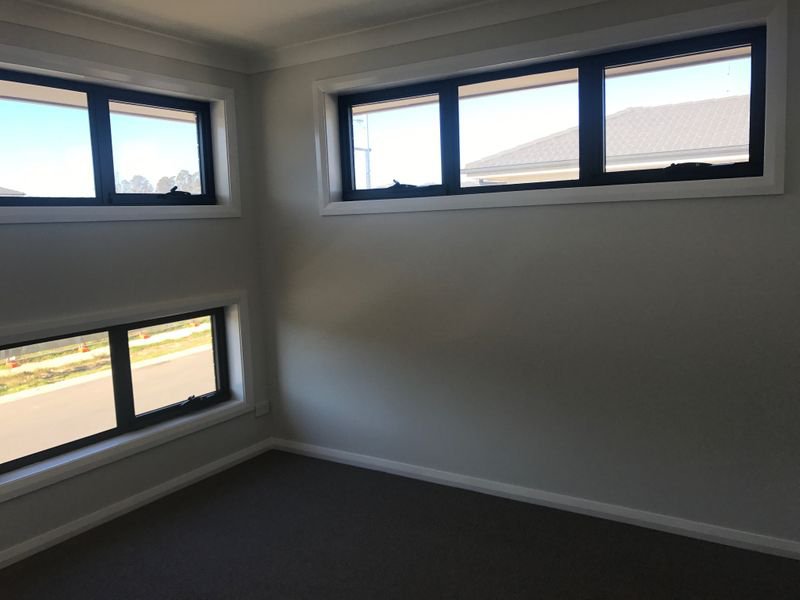 Photo - 64 Drues Avenue, Edmondson Park NSW 2174 - Image 7