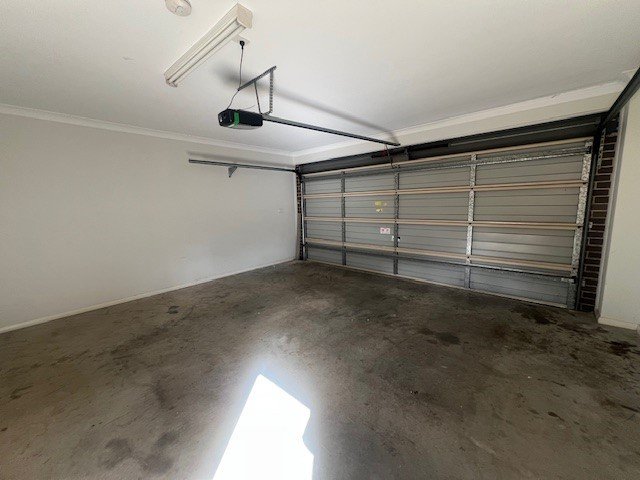 Photo - 64 Drues Avenue, Edmondson Park NSW 2174 - Image 9