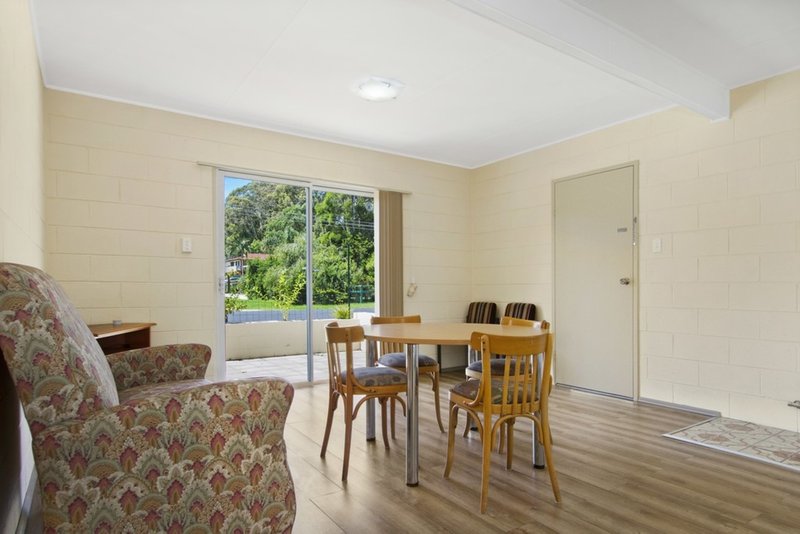 Photo - 64 Edward Road, Batehaven NSW 2536 - Image 4