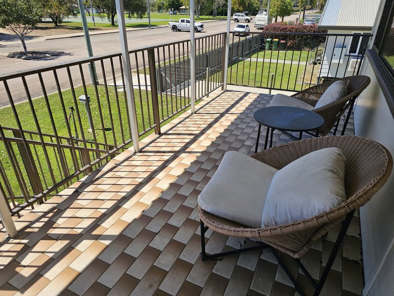 Photo - 64 Eleventh Avenue, Home Hill QLD 4806 - Image 2