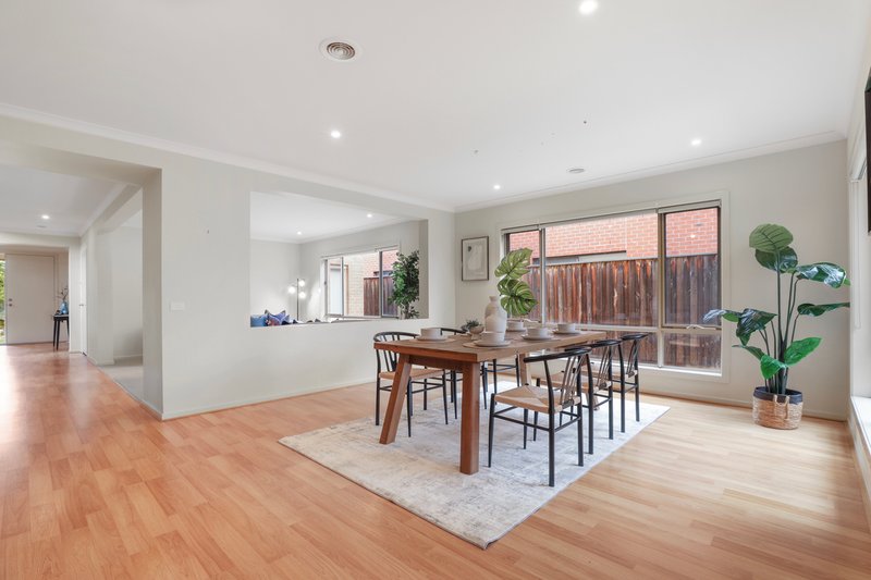 Photo - 64 Elmswood Boulevard, Keysborough VIC 3173 - Image 3