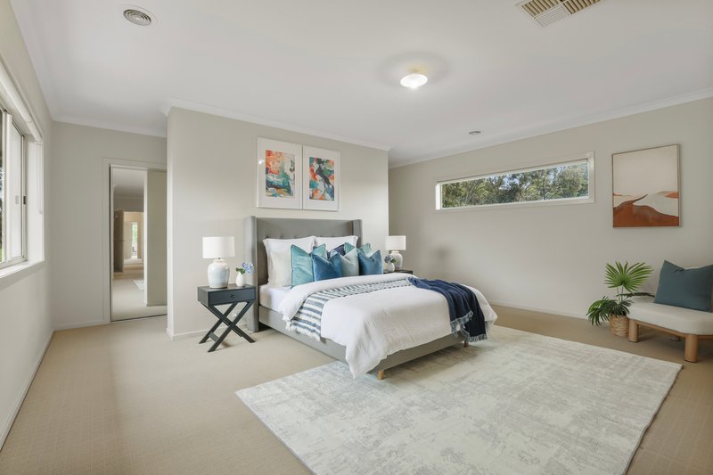 Photo - 64 Elmswood Boulevard, Keysborough VIC 3173 - Image 8