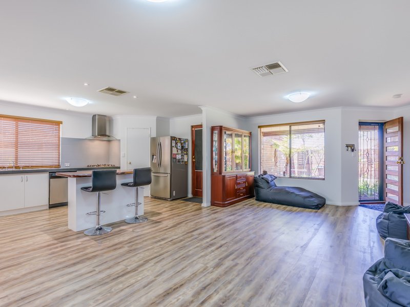 Photo - 64 Gay Street, Huntingdale WA 6110 - Image 5