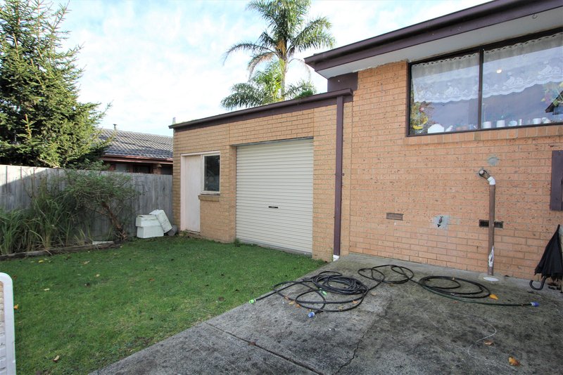 Photo - 64 Gleneagles Drive, Endeavour Hills VIC 3802 - Image 9