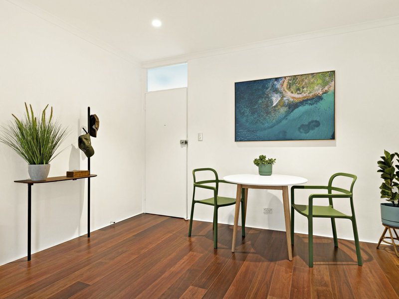 Photo - 6/4 Grafton Crescent, Dee Why NSW 2099 - Image 2