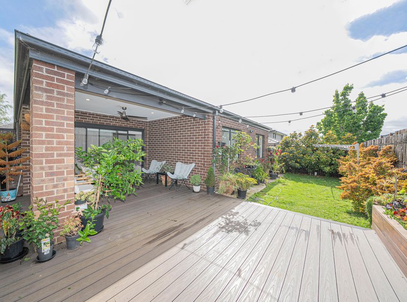 Photo - 64 Graziers Crescent, Clyde North VIC 3978 - Image 17