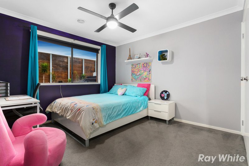 Photo - 64 Greendale Boulevard, Pakenham VIC 3810 - Image 12