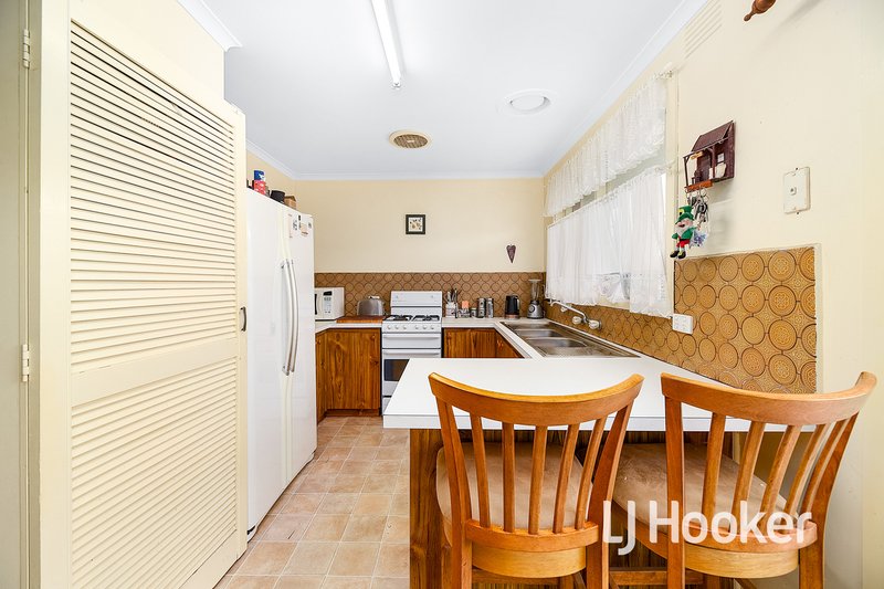 Photo - 6/4 Guest Road, Pakenham VIC 3810 - Image 4