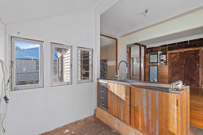 Photo - 64 Haig Street, Wynnum West QLD 4178 - Image 6