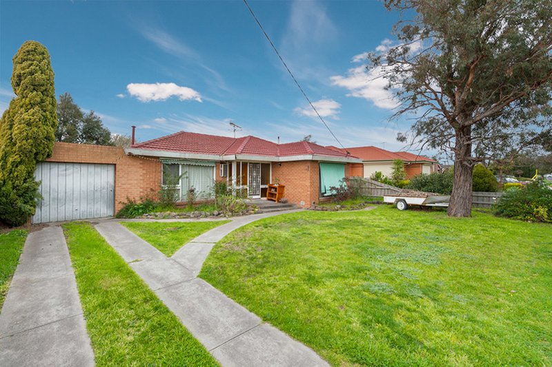 Photo - 64 Hanson Road, Craigieburn VIC 3064 - Image 2