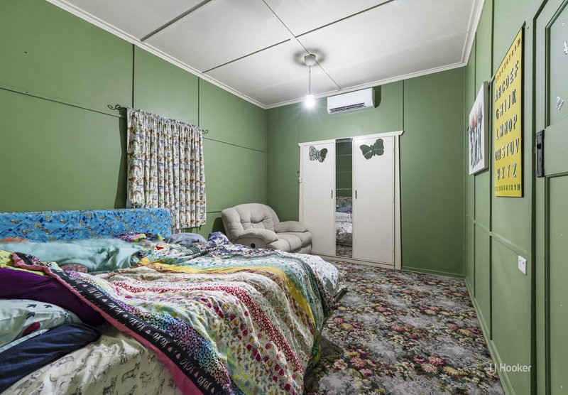 Photo - 64 Hart Street, Blackbutt QLD 4314 - Image 6