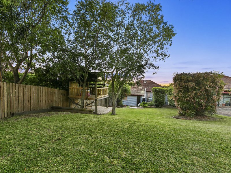 Photo - 64 Hawkwood Street, Mount Gravatt East QLD 4122 - Image 13