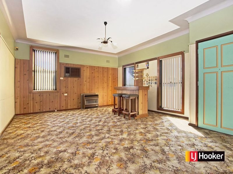 Photo - 64 Heffron Road, Lalor Park NSW 2147 - Image 2