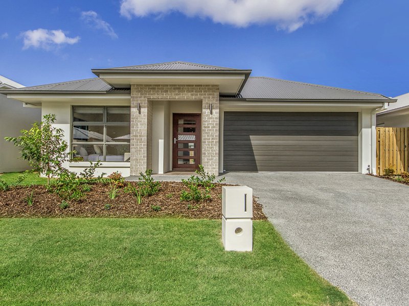 64 Hillstone Crescent, Maudsland QLD 4210