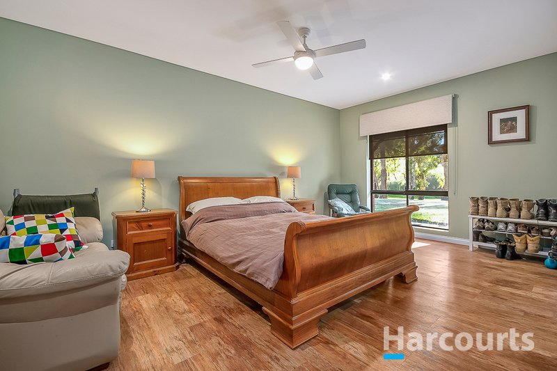 Photo - 64 Jade Loop, Carabooda WA 6033 - Image 12