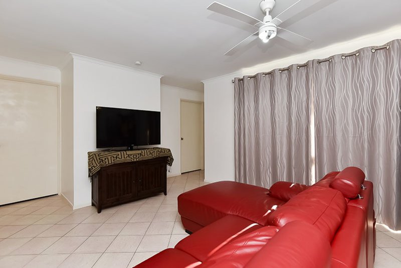 Photo - 64 Jardine Drive, Springwood QLD 4127 - Image 6