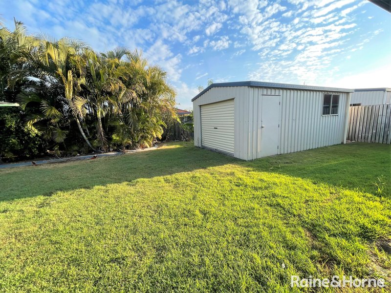 Photo - 64 Joselyn Drive, Point Vernon QLD 4655 - Image 14