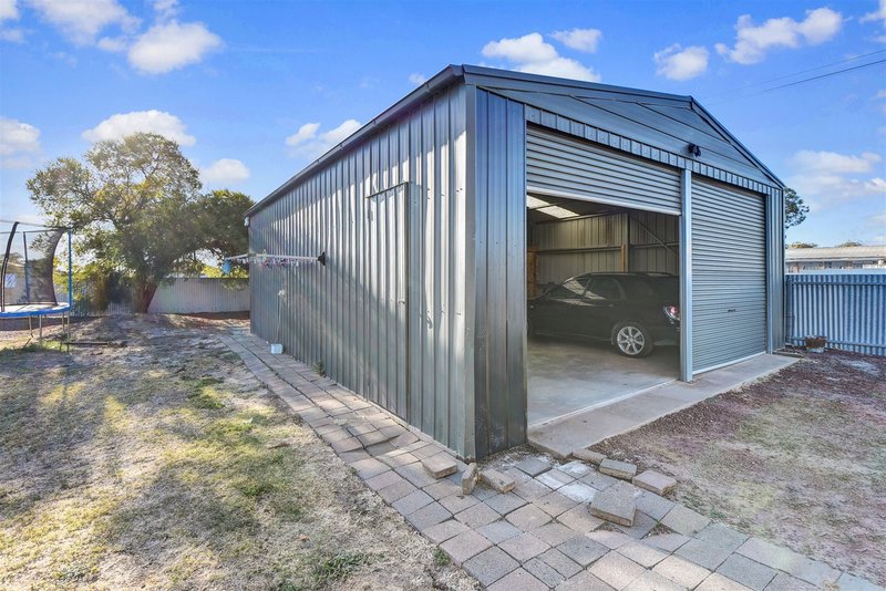 Photo - 64 Kalkee Road, Horsham VIC 3400 - Image 12