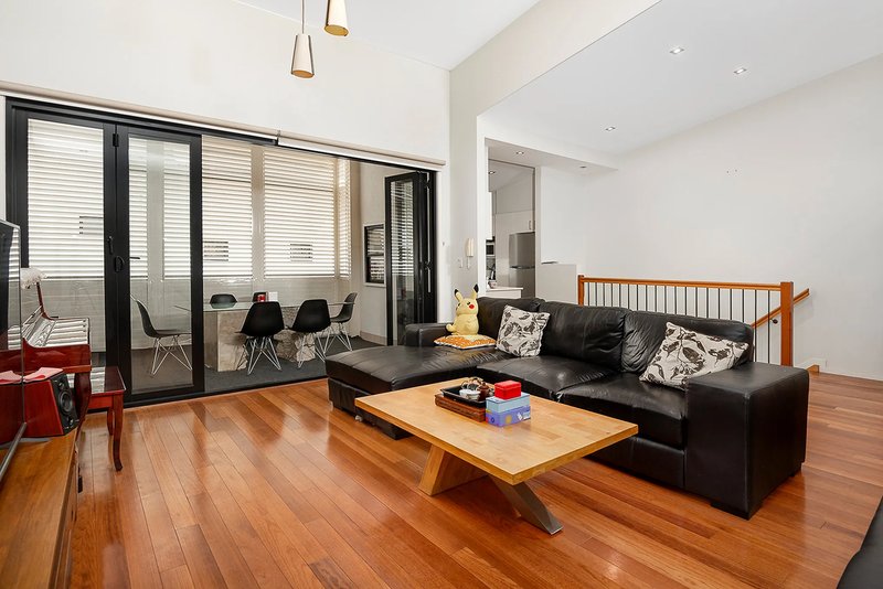 Photo - 6/4 Kates Street, Morningside QLD 4170 - Image 1