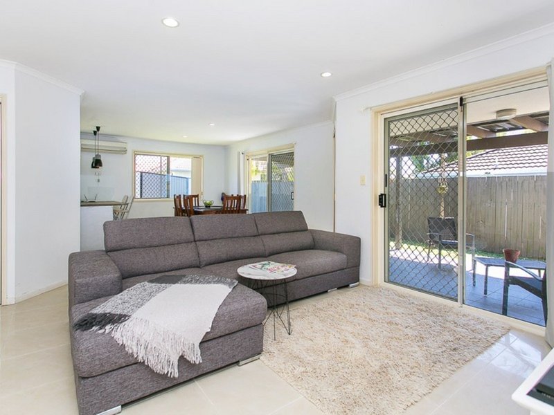 Photo - 64 Kingarry Circuit, Merrimac QLD 4226 - Image 11