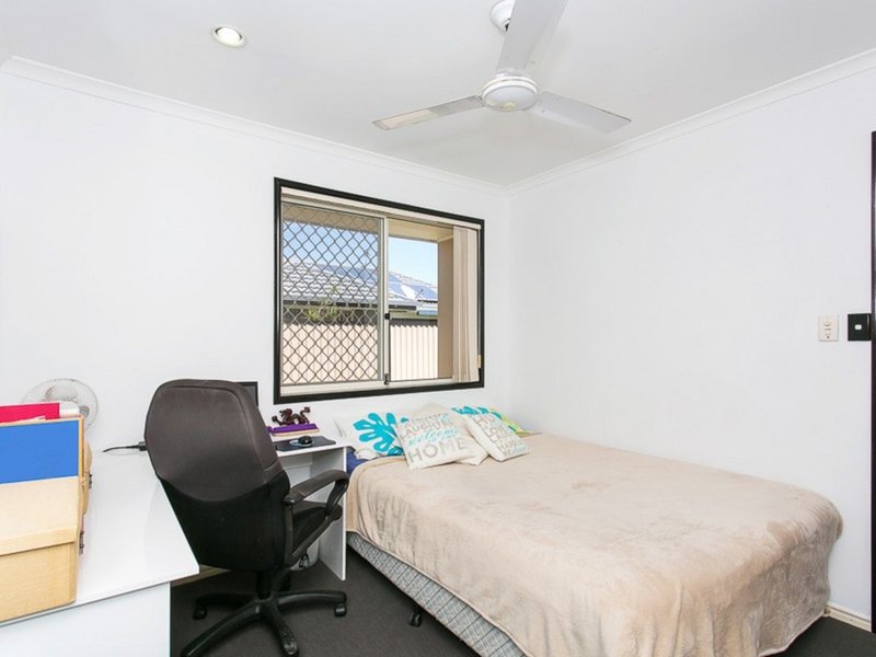 Photo - 64 Kingarry Circuit, Merrimac QLD 4226 - Image 9