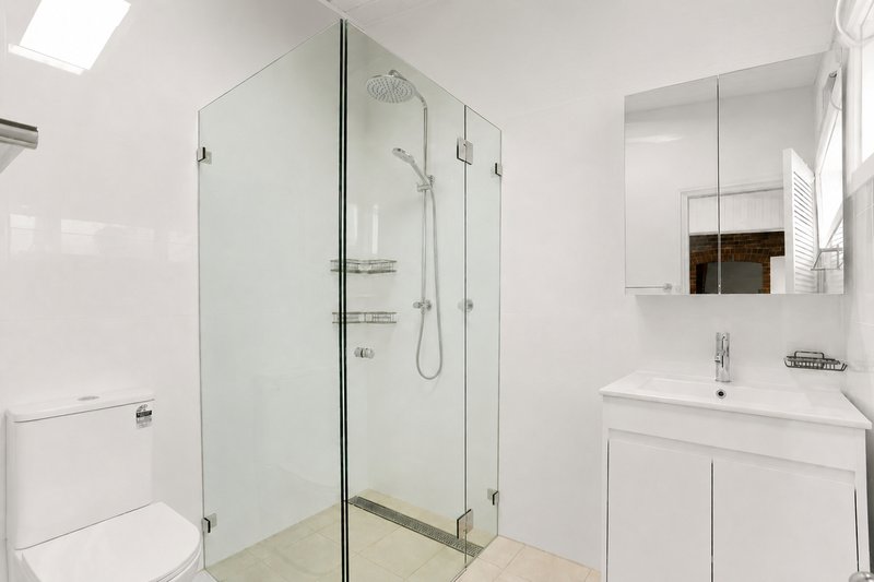 Photo - 64 Kingsclear Road, Alexandria NSW 2015 - Image 8