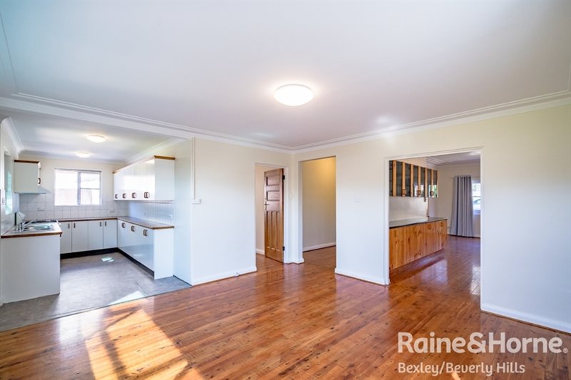 Photo - 64 Kingsway , Beverly Hills NSW 2209 - Image 3