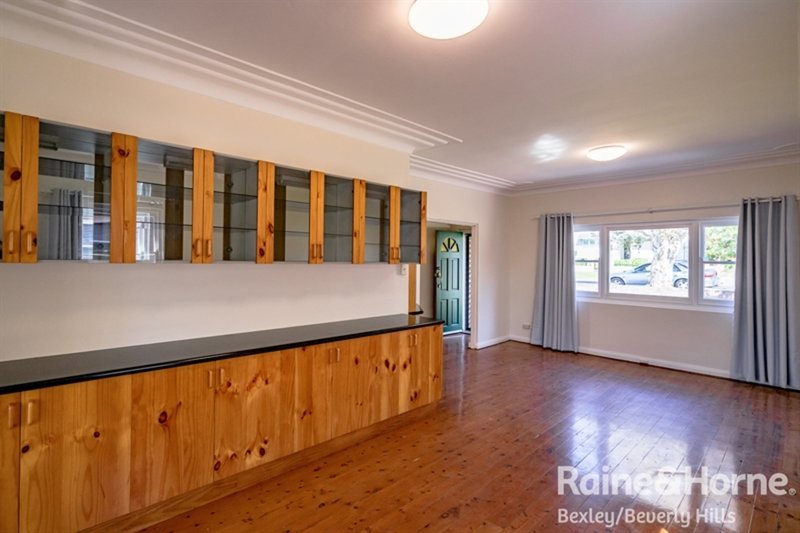 Photo - 64 Kingsway , Beverly Hills NSW 2209 - Image 4