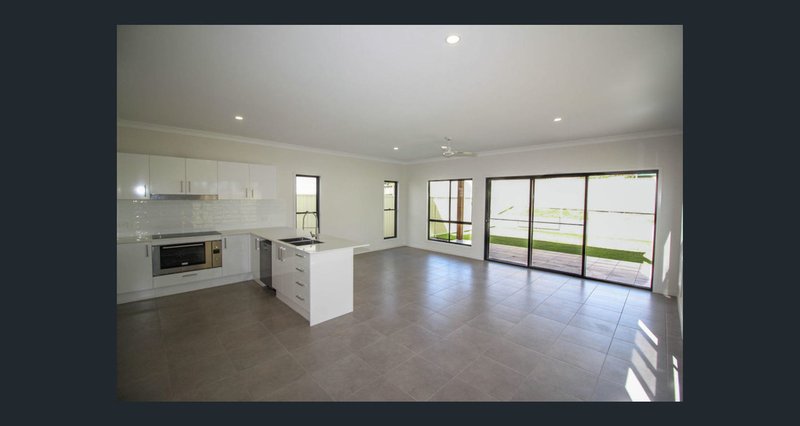 Photo - 64 Kitchener Street, Wynnum QLD 4178 - Image 3