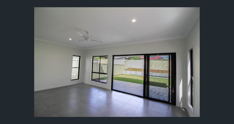 Photo - 64 Kitchener Street, Wynnum QLD 4178 - Image 4