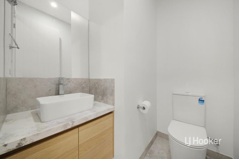 Photo - 64 Krateron Street, Fraser Rise VIC 3336 - Image 14