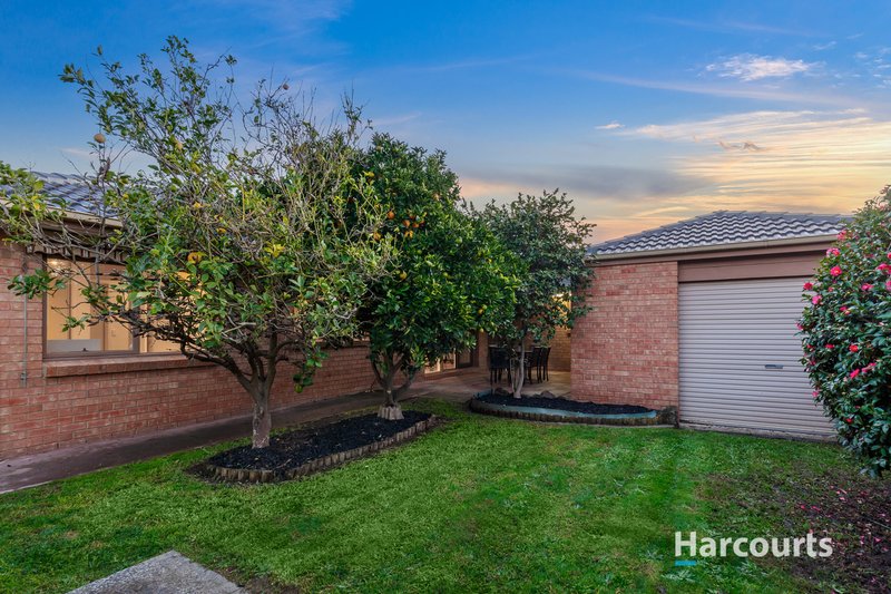 Photo - 64 Lakesfield Drive, Lysterfield VIC 3156 - Image 11