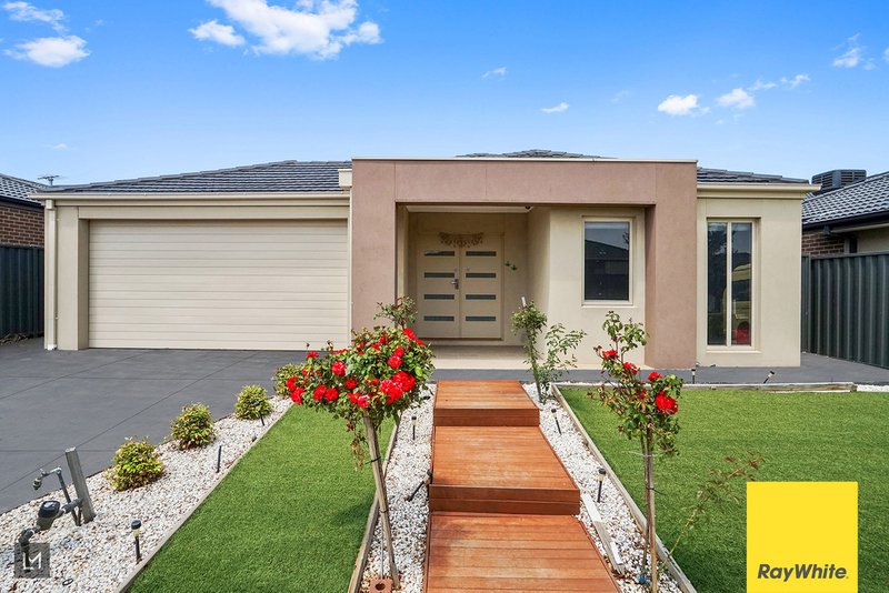 Photo - 64 Lamington Drive, Tarneit VIC 3029 - Image 2